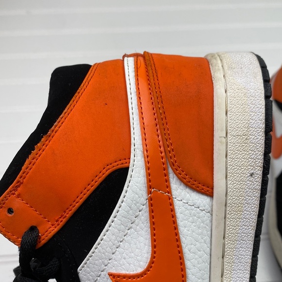 - Jordan 1 Mid Shattered Backboard Size 8 - Picture 6 of 12
